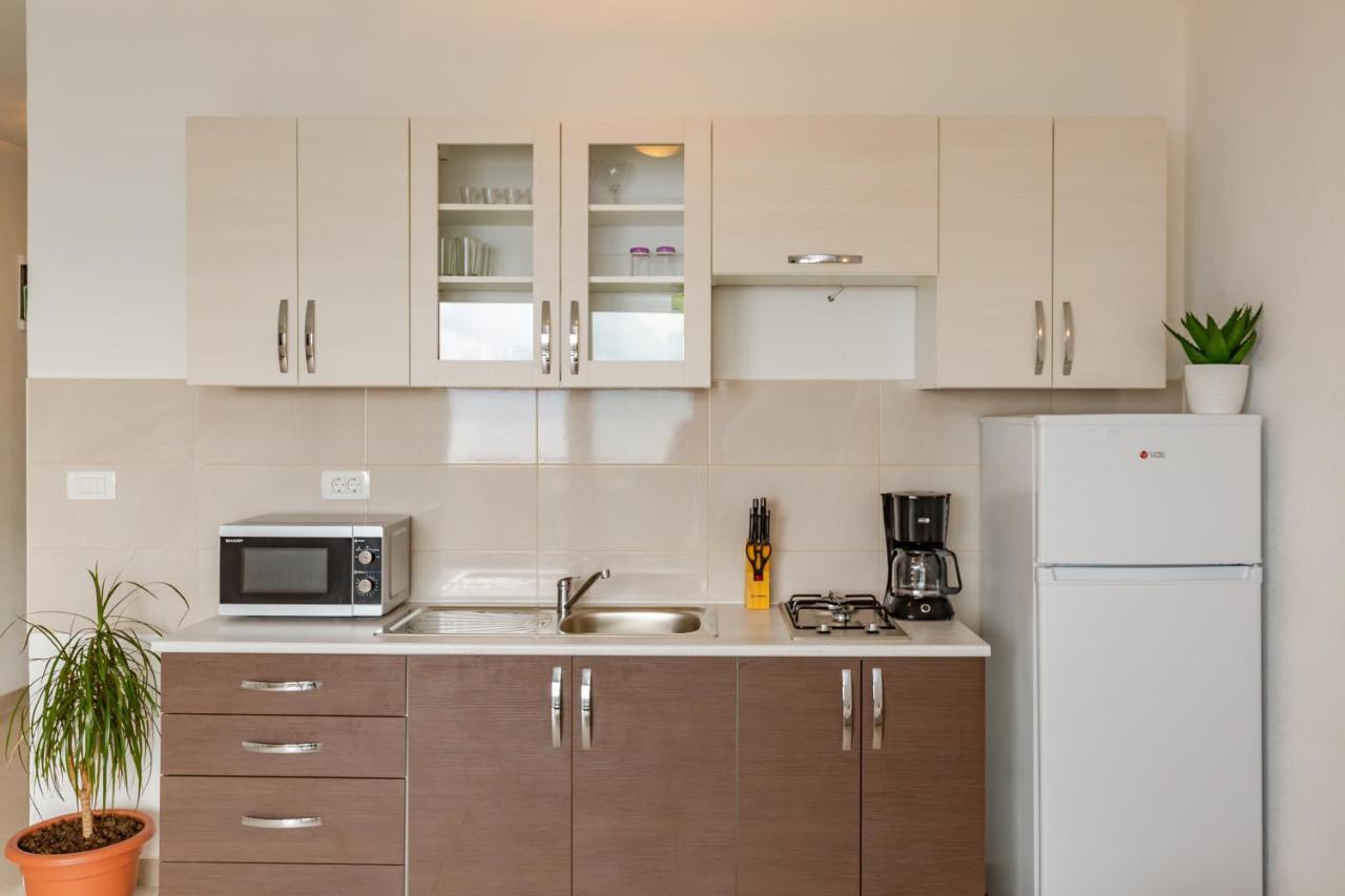 Apartments Eoli Brela Ngoại thất bức ảnh