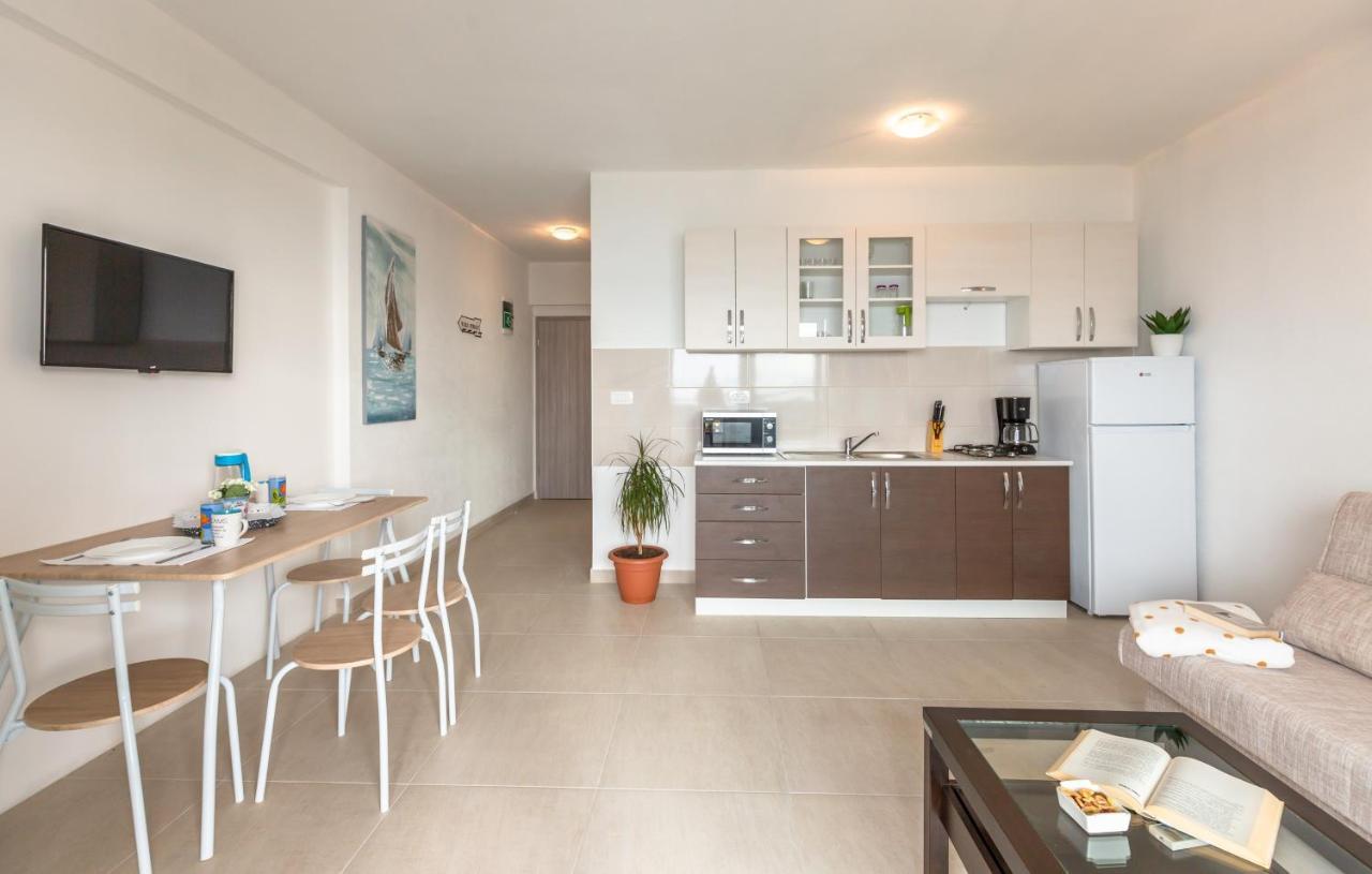 Apartments Eoli Brela Ngoại thất bức ảnh