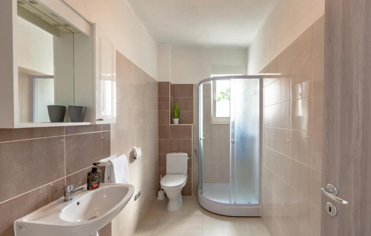 Apartments Eoli Brela Ngoại thất bức ảnh